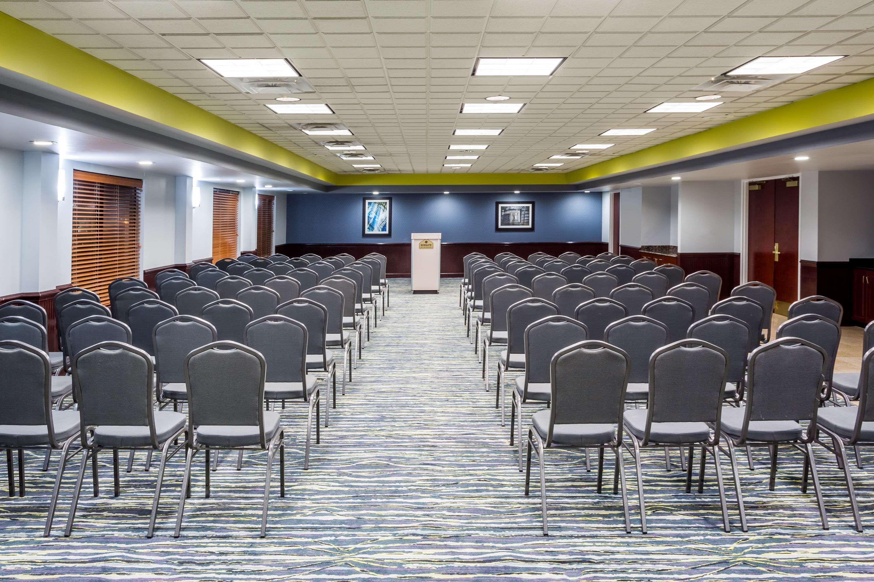 Hotel Wingate By Wyndham Chesapeake Exterior foto
