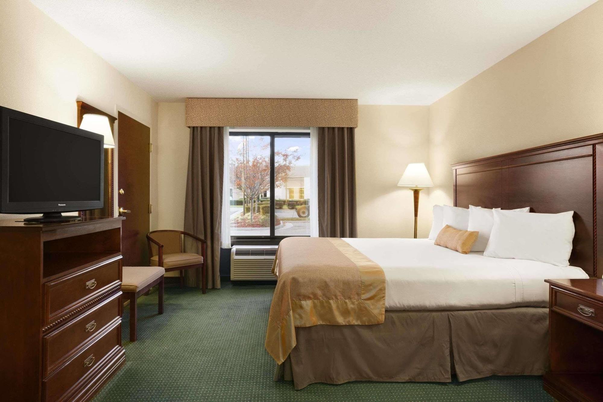 Hotel Wingate By Wyndham Chesapeake Exterior foto