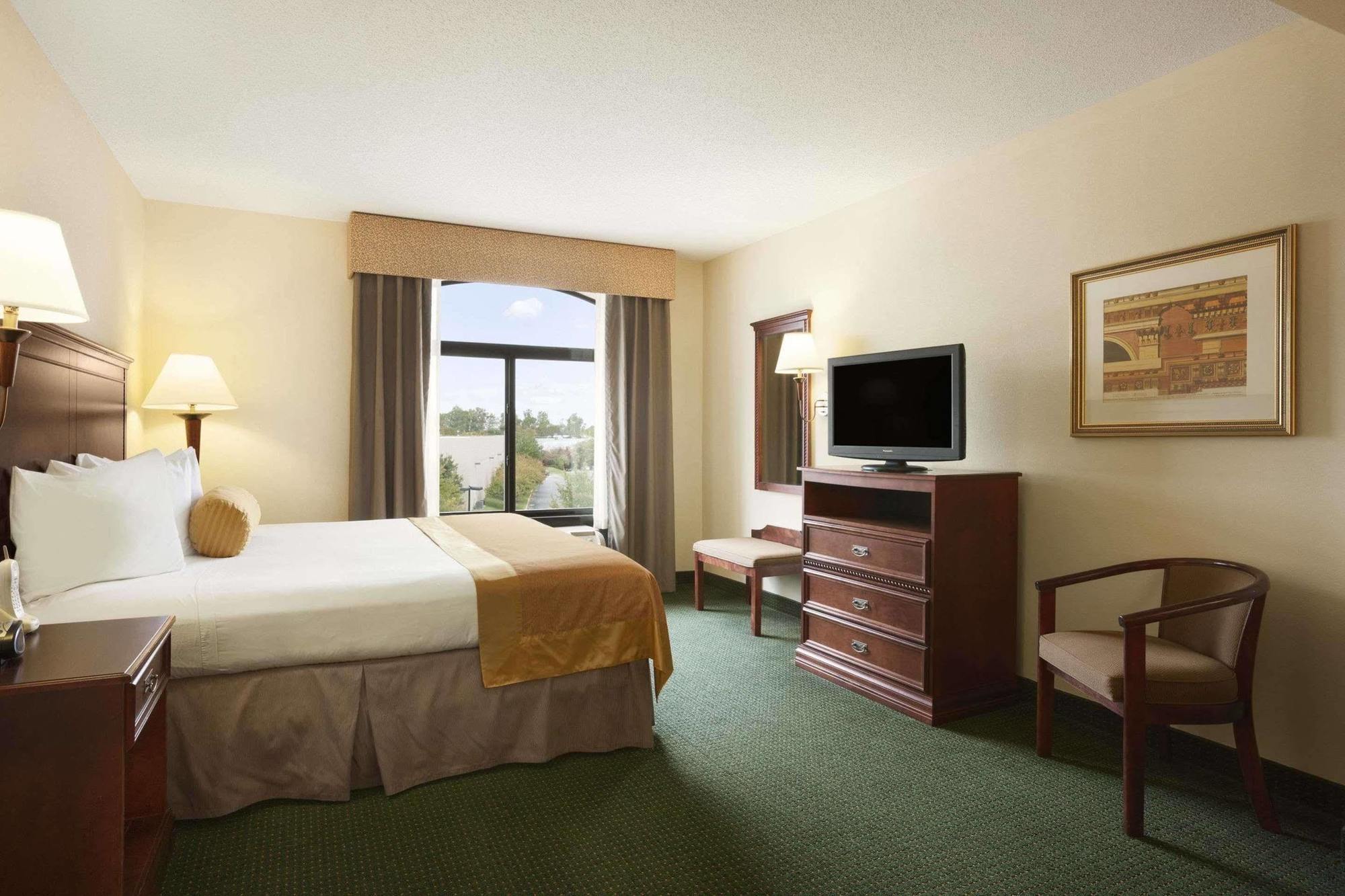 Hotel Wingate By Wyndham Chesapeake Exterior foto